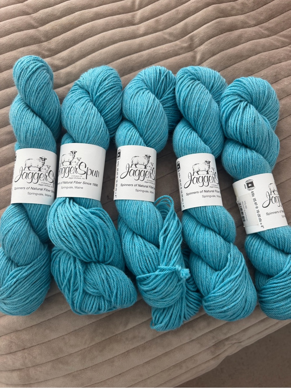 Jagger spun Yarn - Turquoise Blue